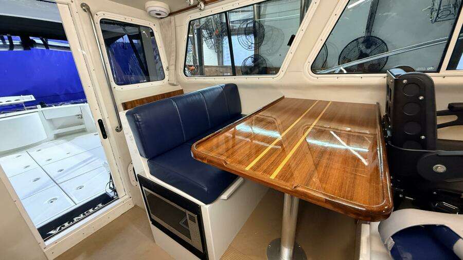 Kapalua 33ft Ocean Sport Yacht For Sale
