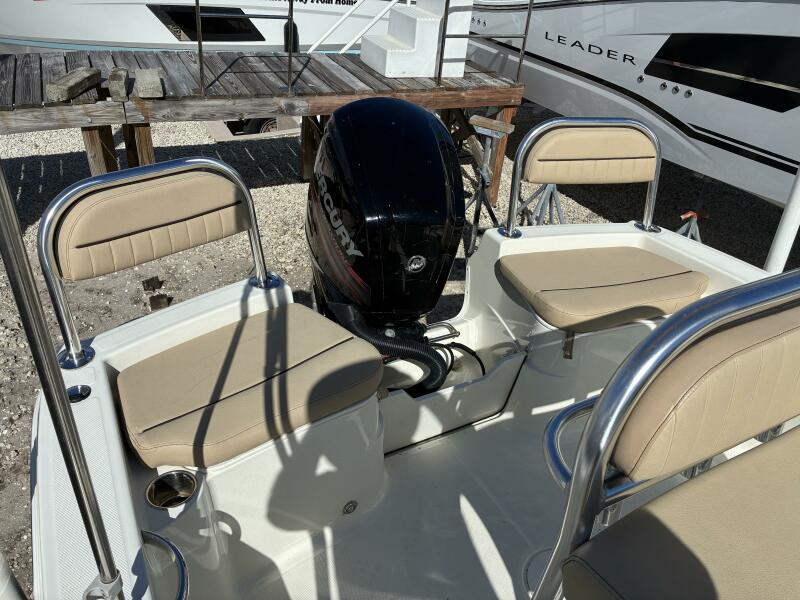 18' 2015 Barracuda 188 CCR