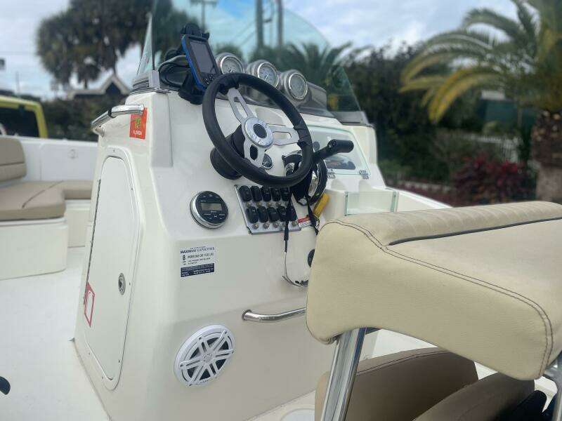 18ft Barracuda Yacht For Sale