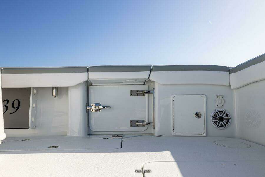 39ft Yellowfin Yacht For Sale