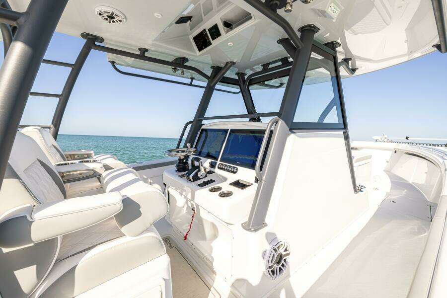 39ft Yellowfin Yacht For Sale