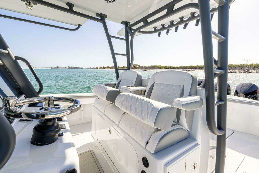 39ft Yellowfin Yacht For Sale