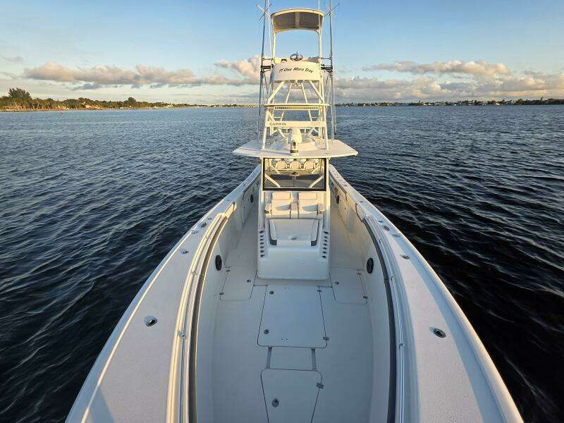 T T ONE MORE DAY 42ft Yellowfin Yacht For Sale