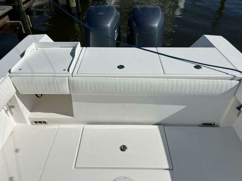 INVICTUS 32ft Regulator Yacht For Sale