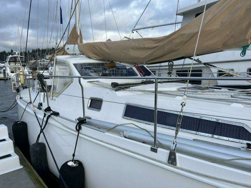 Annie M 52ft Amel Yacht For Sale