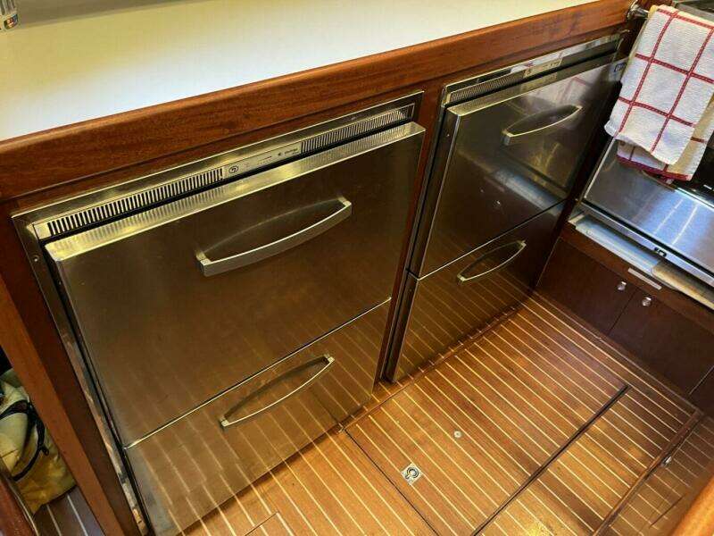 Annie M 52ft Amel Yacht For Sale