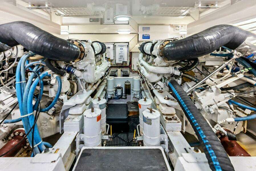 URGENT SEA 45ft Viking Yacht For Sale