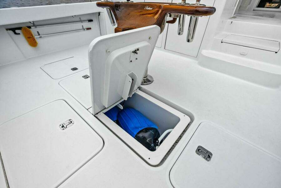 URGENT SEA 45ft Viking Yacht For Sale