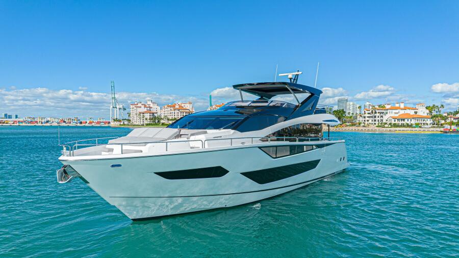 88' 2025 Sunseeker 