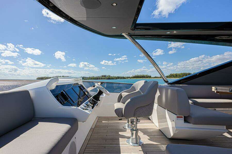 HIDEOUT 88ft Sunseeker Yacht For Sale