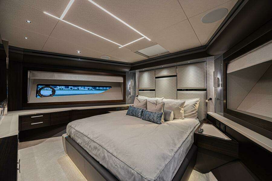 HIDEOUT 88ft Sunseeker Yacht For Sale