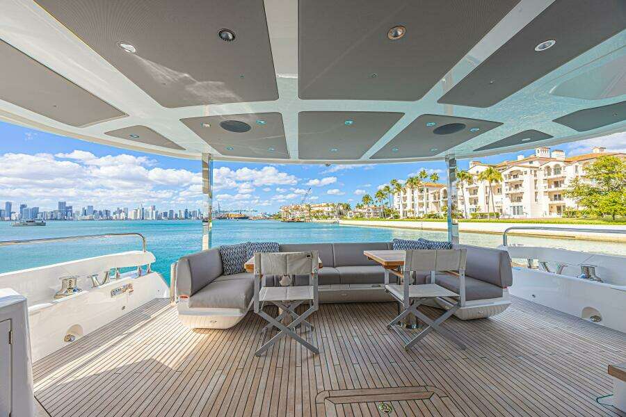 HIDEOUT 88ft Sunseeker Yacht For Sale