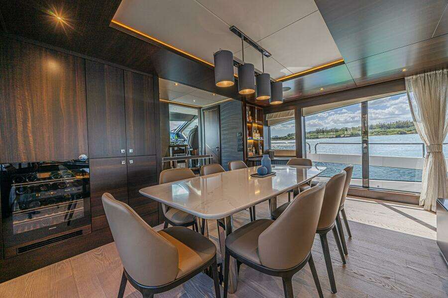 HIDEOUT 88ft Sunseeker Yacht For Sale