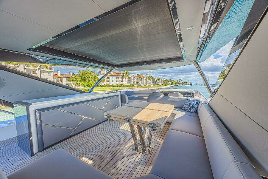 HIDEOUT 88ft Sunseeker Yacht For Sale