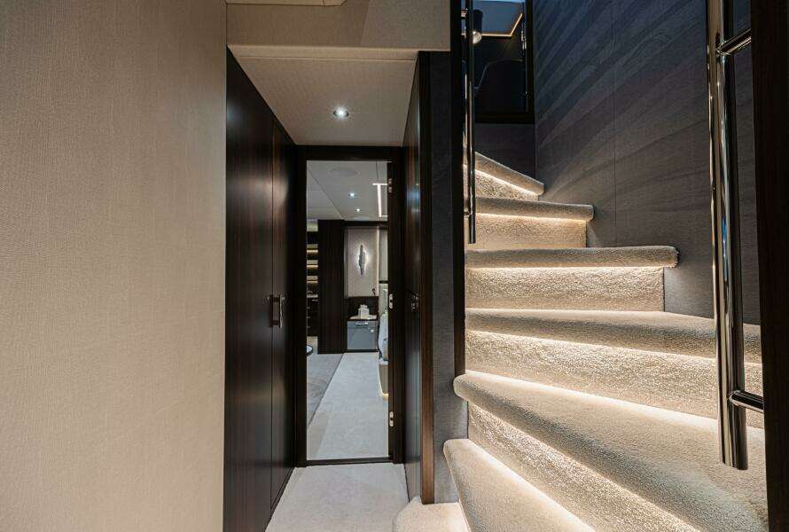 HIDEOUT 88ft Sunseeker Yacht For Sale