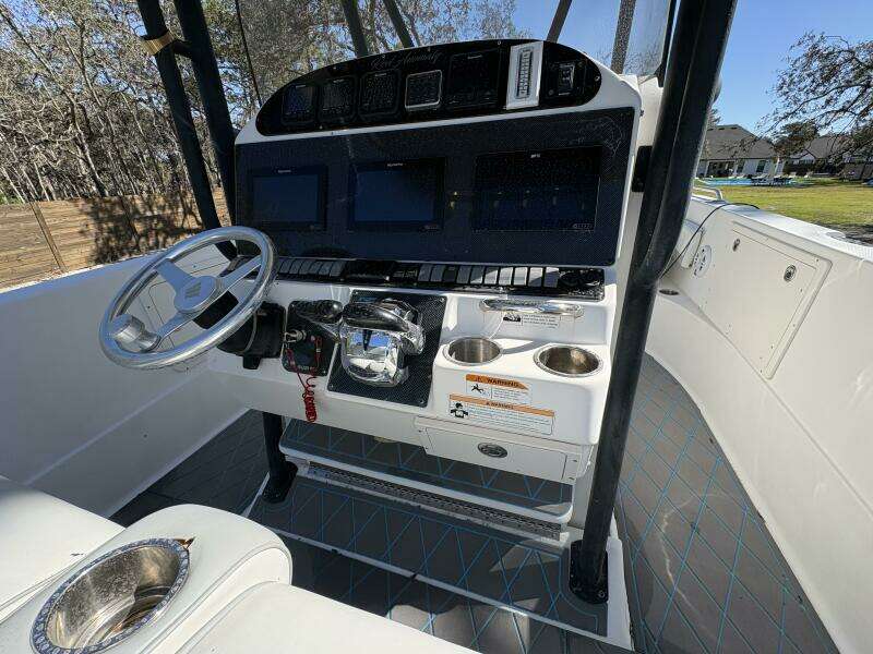 Reel Anomaly 35ft Wellcraft Yacht For Sale