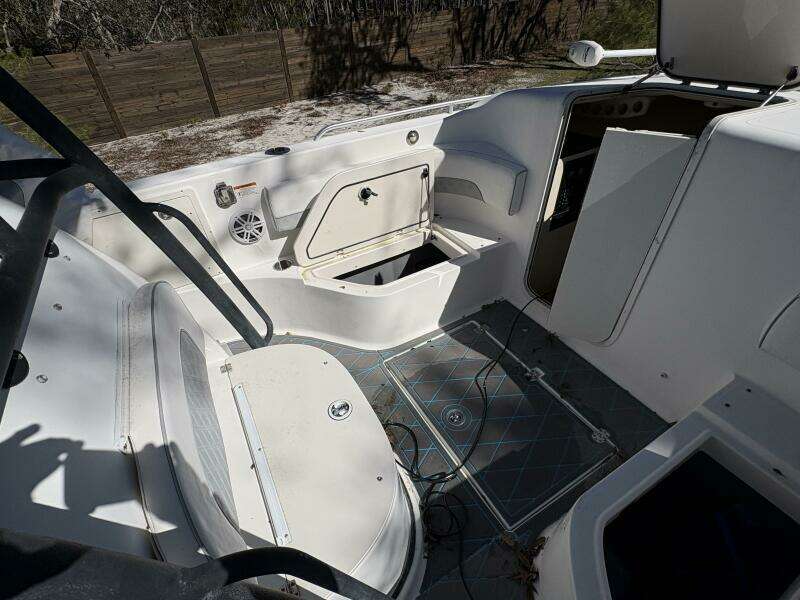 Reel Anomaly 35ft Wellcraft Yacht For Sale
