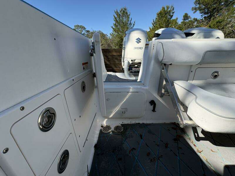 Reel Anomaly 35ft Wellcraft Yacht For Sale