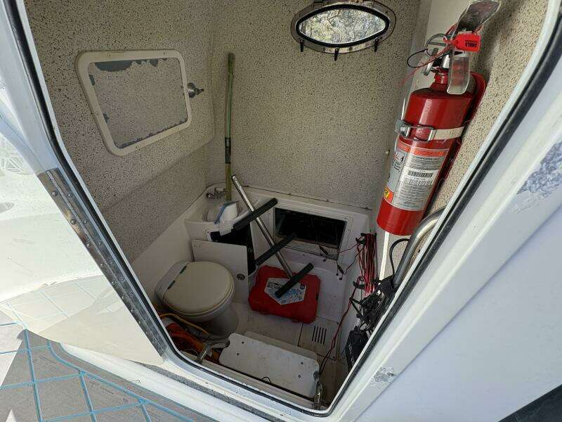 Reel Anomaly 35ft Wellcraft Yacht For Sale