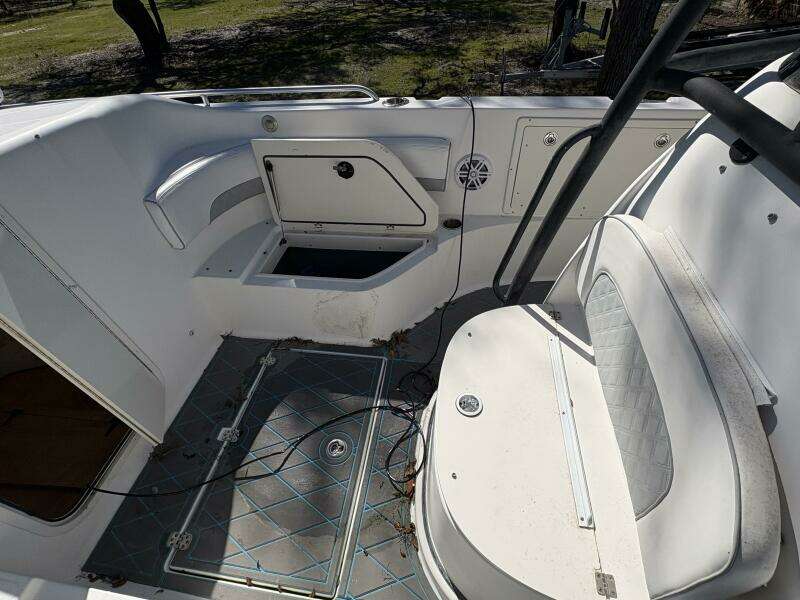 Reel Anomaly 35ft Wellcraft Yacht For Sale