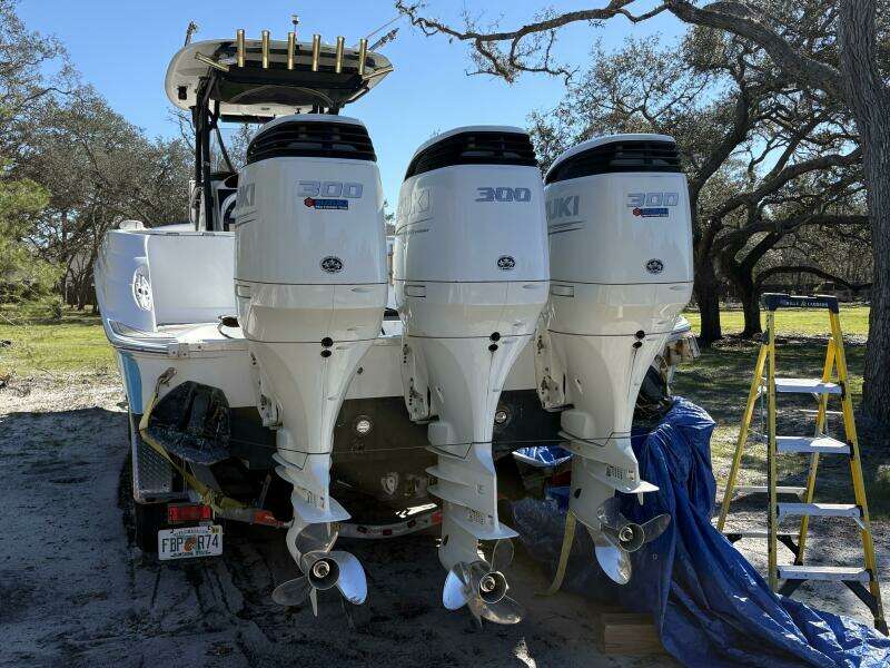 Reel Anomaly 35ft Wellcraft Yacht For Sale