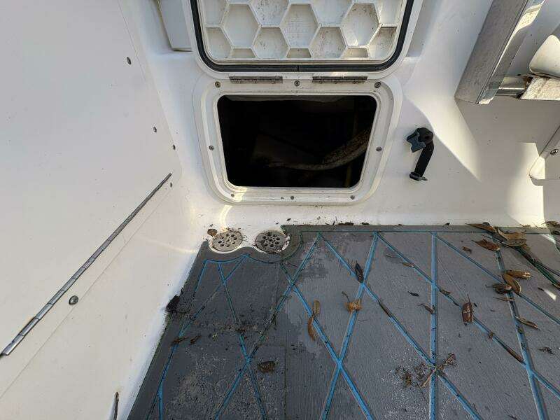 Reel Anomaly 35ft Wellcraft Yacht For Sale