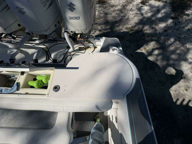 Reel Anomaly 35ft Wellcraft Yacht For Sale