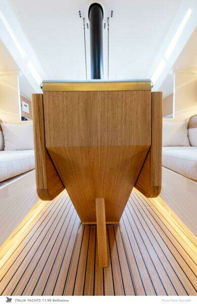 39ft Italia Yachts Yacht For Sale