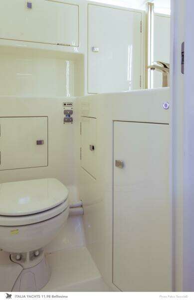 39ft Italia Yachts Yacht For Sale