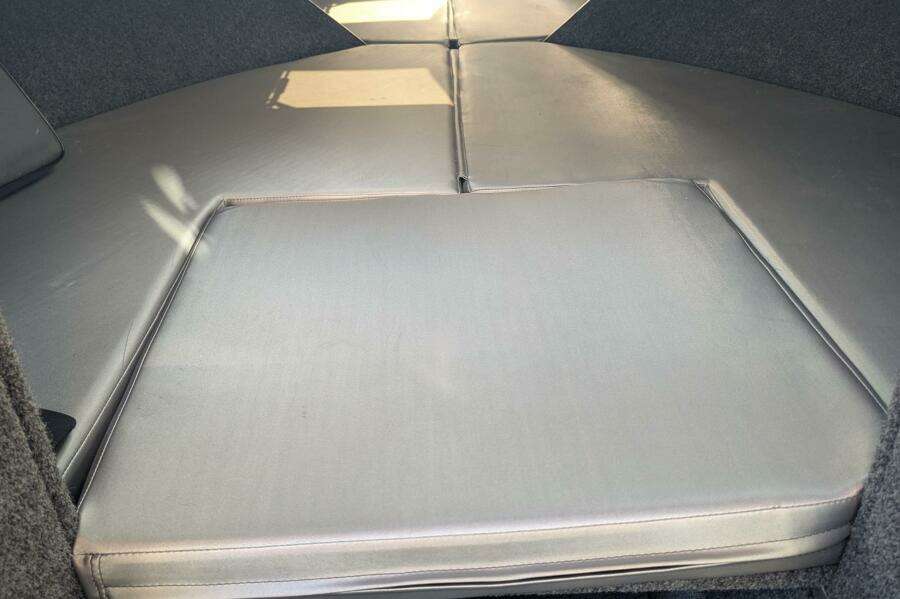 32ft Thunderjet Yacht For Sale