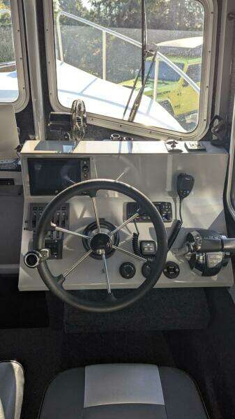 32ft Thunderjet Yacht For Sale