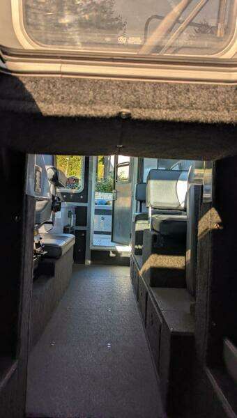 32ft Thunderjet Yacht For Sale