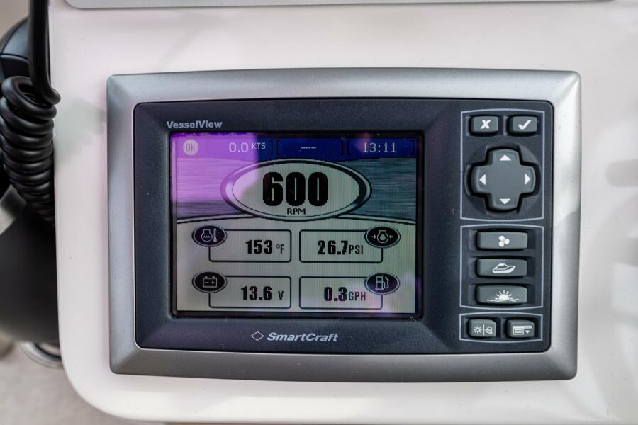 37' 2010 Back Cove 37