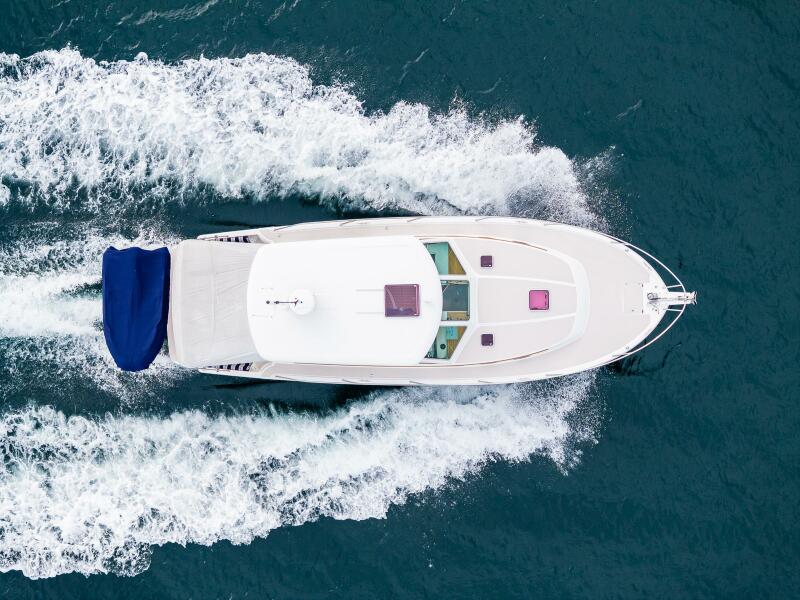 37' 2010 Back Cove 37