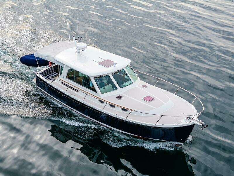 Big Blue 37ft Back Cove Yacht For Sale