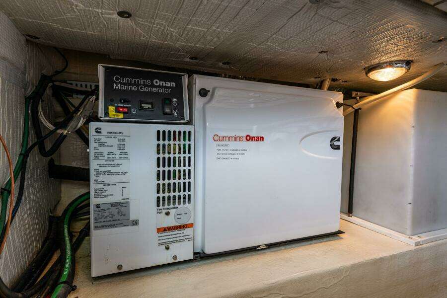 Big Blue 37ft Back Cove Yacht For Sale