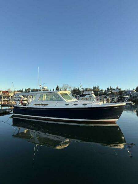 Big Blue 37ft Back Cove Yacht For Sale