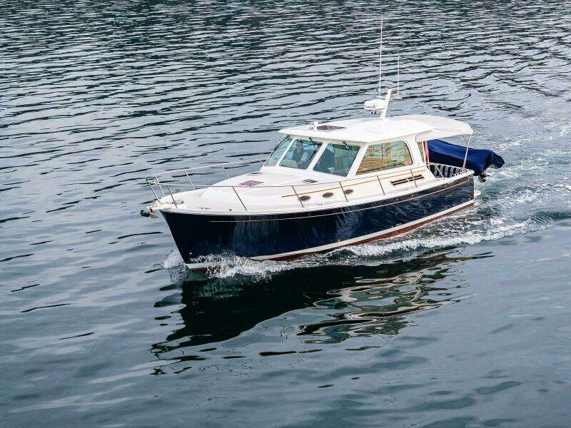Big Blue 37ft Back Cove Yacht For Sale