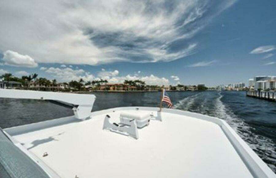 HATT S OFF 74ft Hatteras Yacht For Sale