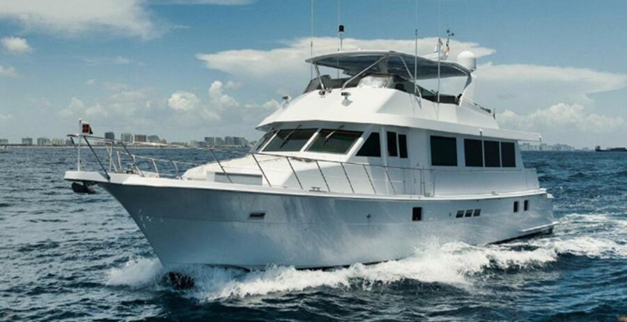 74' 1998 Hatteras 74 Cockpit Motoryacht