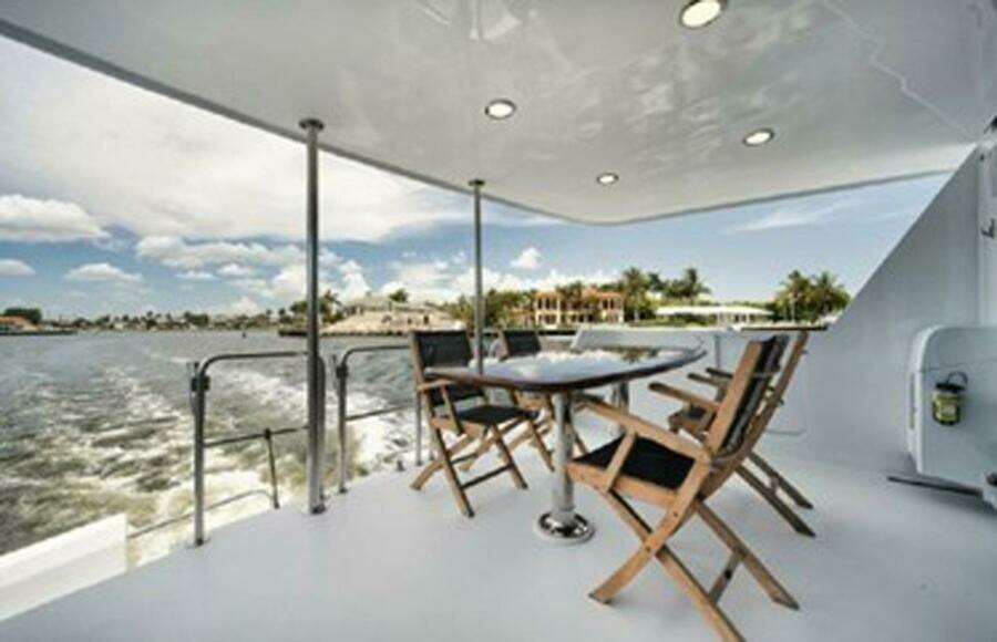 HATT S OFF 74ft Hatteras Yacht For Sale