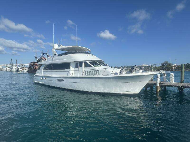 ISLAND DANCER 75ft Hatteras Yacht For Sale