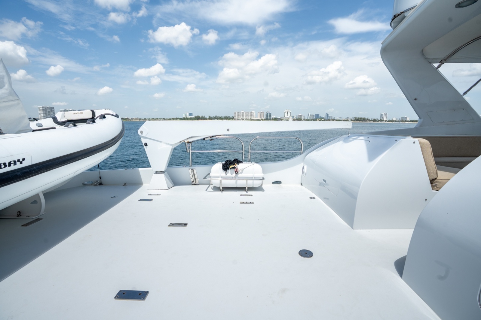 2000 Hatteras 75 Sport Deck