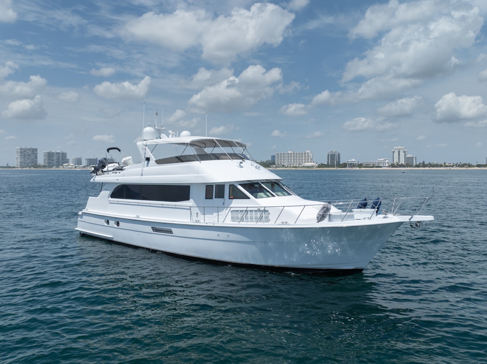 2000 Hatteras 75 Sport Deck