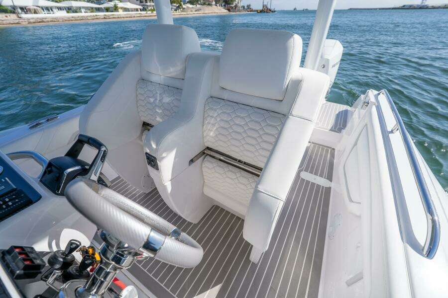 34ft Airship Yacht For Sale