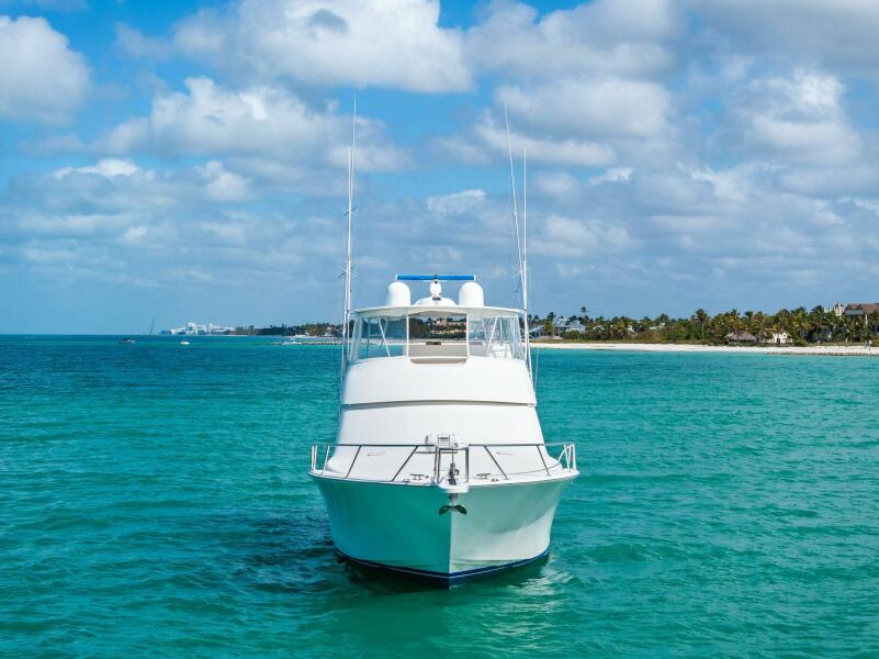 64' 2008 Viking 64 Convertible