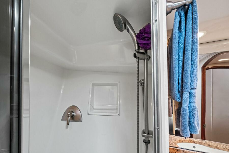 64' 2008 Viking 64 Convertible