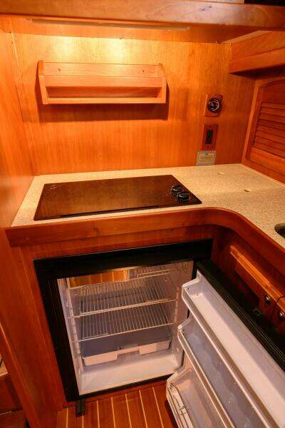 More Mojo 42ft Sabre Yacht For Sale