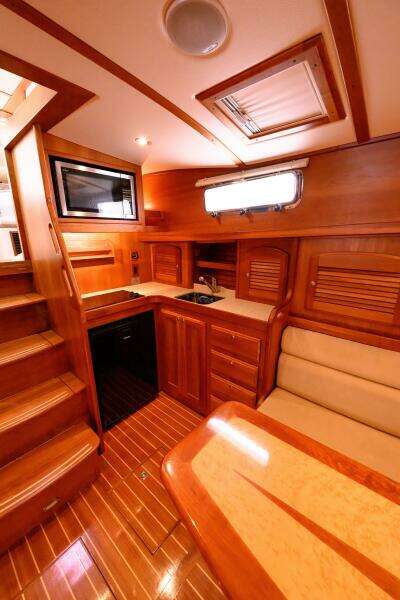 More Mojo 42ft Sabre Yacht For Sale