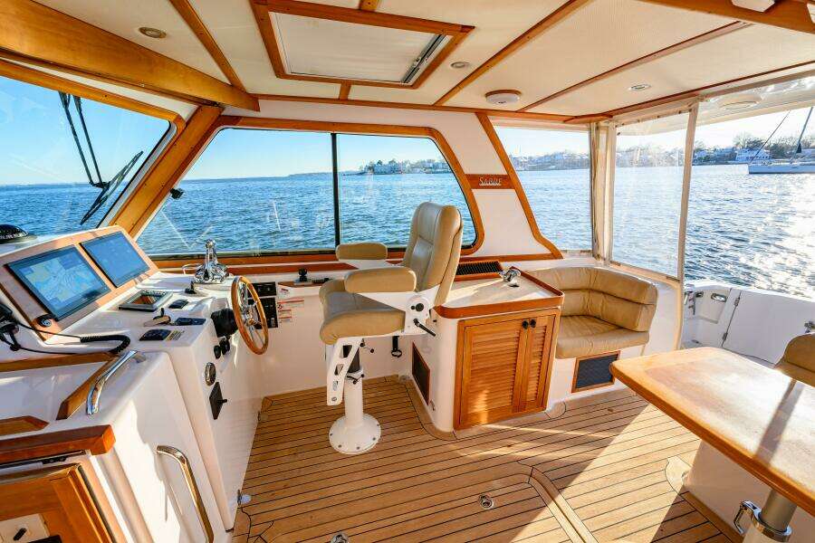 More Mojo 42ft Sabre Yacht For Sale